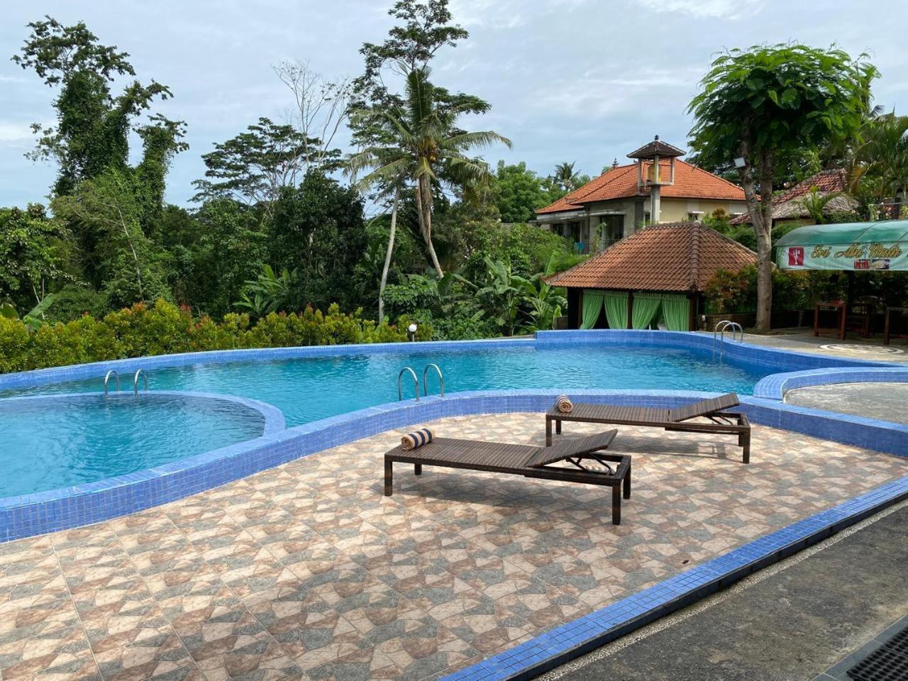Sri Abi Ratu Villas Сукаваті Екстер'єр фото